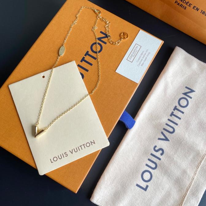 B115 LV--necklace 112862