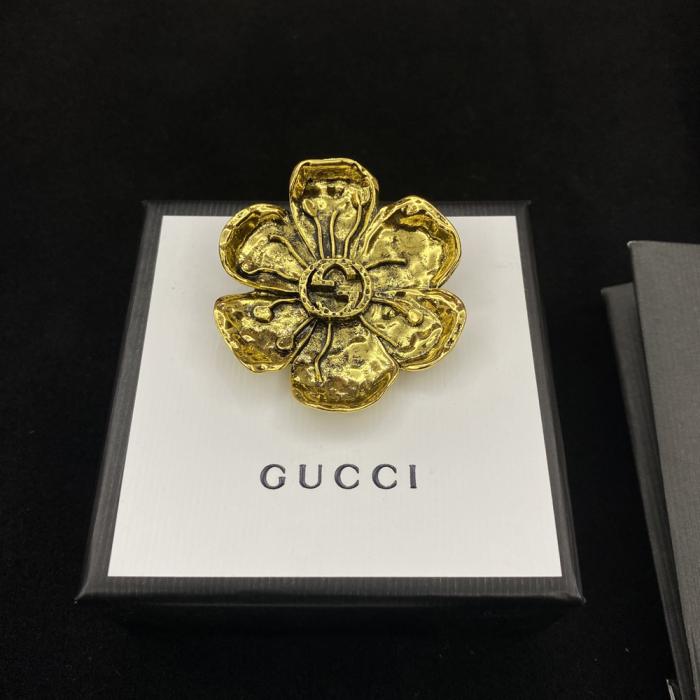 C088 Gucci brooch 107827