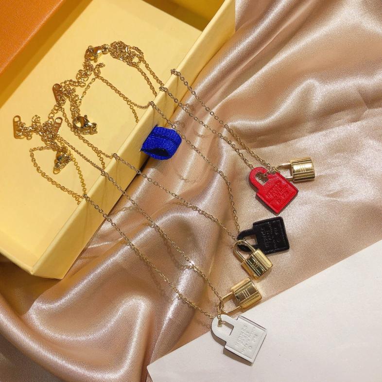 X358    Hermes necklace 106589