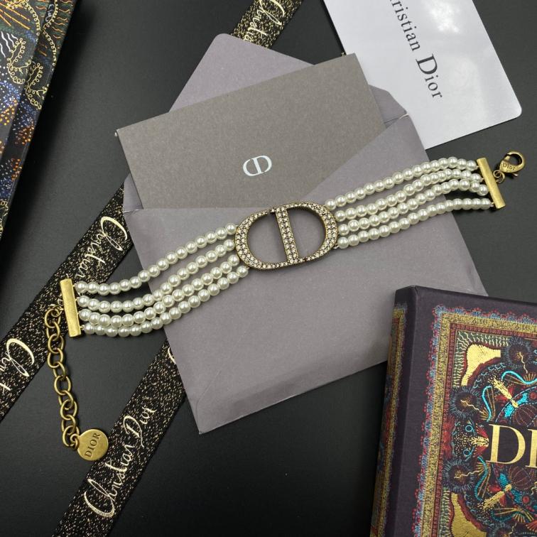 B302 Dior bracelet 107674