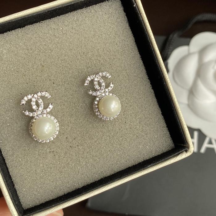 A518  Chanel earring 107891