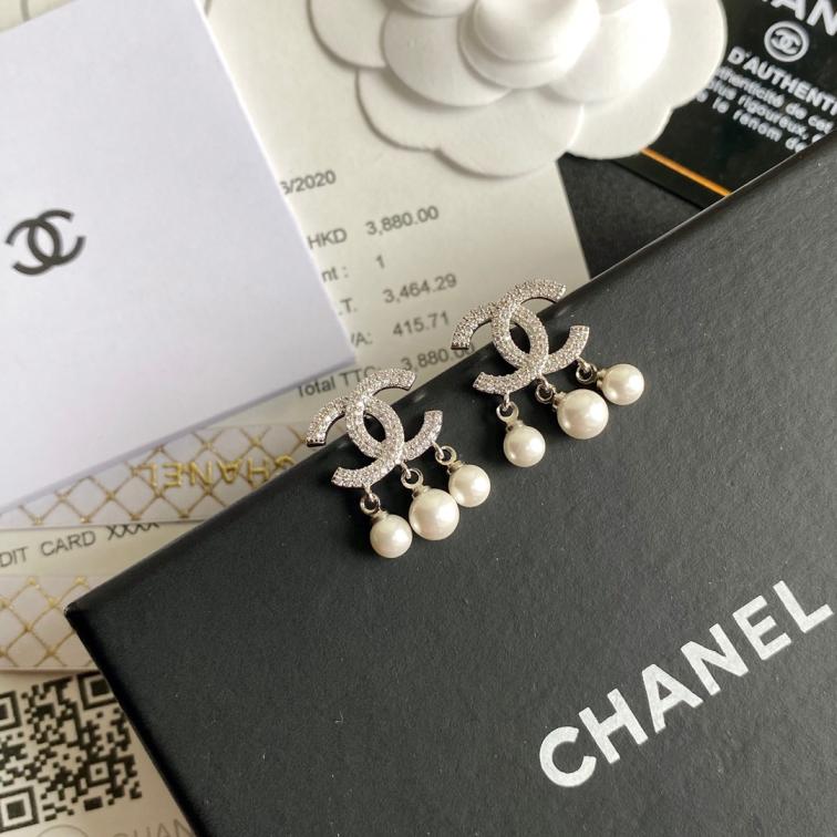 A531  Chanel earring 107934
