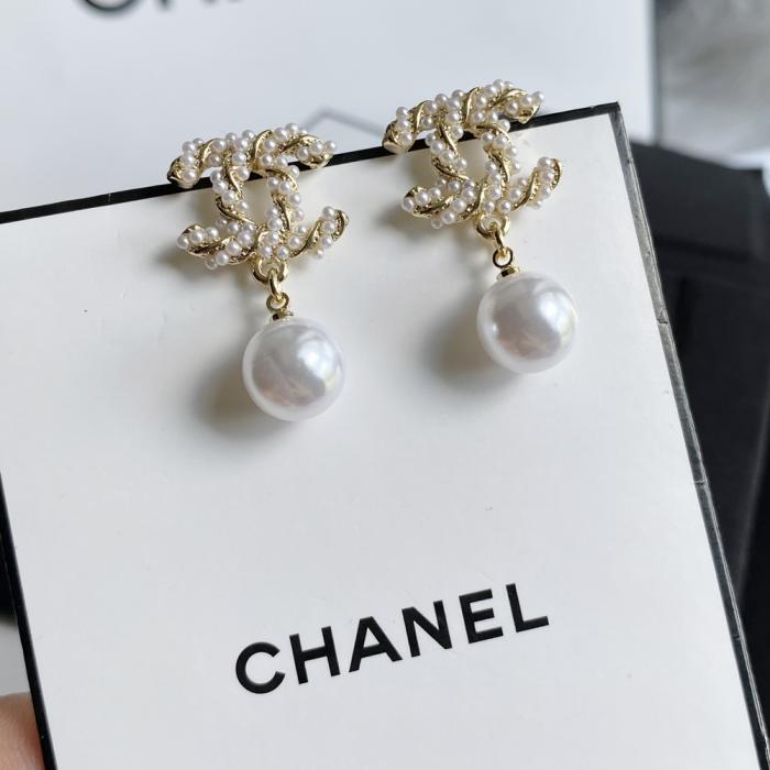 A426 Chanel earring 108043