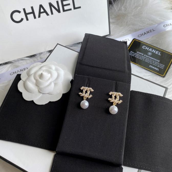 A426 Chanel earring 108043