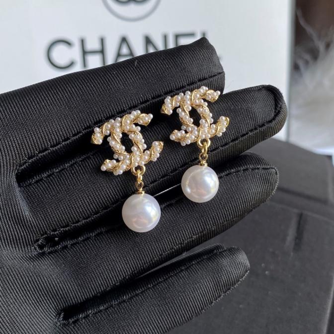 A426 Chanel earring 108043