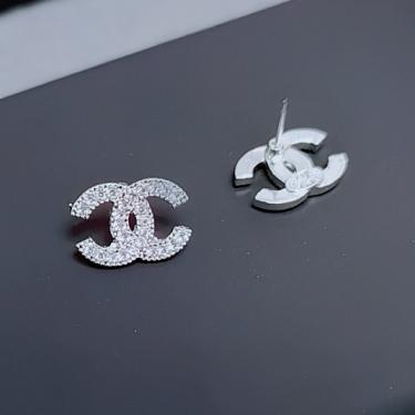 Chanel earring 108369