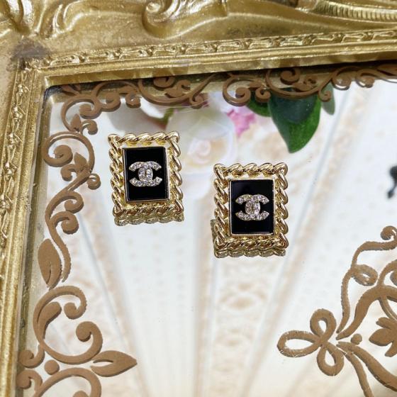 A525  Chanel earring 108256