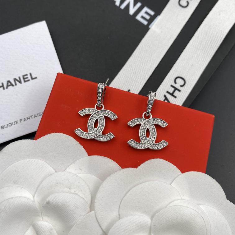 A620 Chanel earring 108308