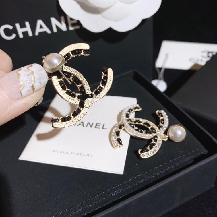 A374    Chanel earring 108579
