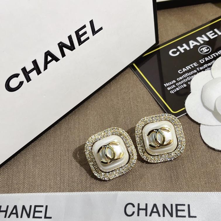 A671  Chanel earring 108580