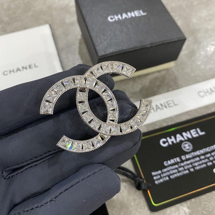 D014 Chanel brooch 108276