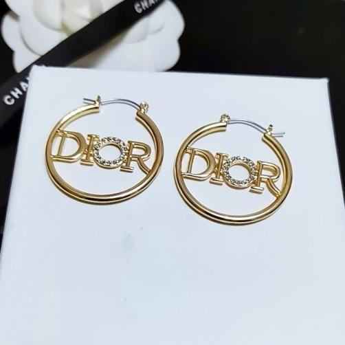Dior gold earrings for women 108384