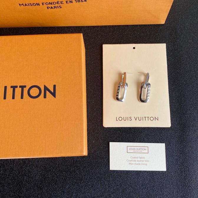 A378 LV-earring 106184
