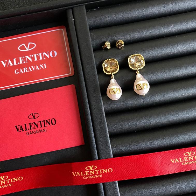 A039  Valentino earring 107093