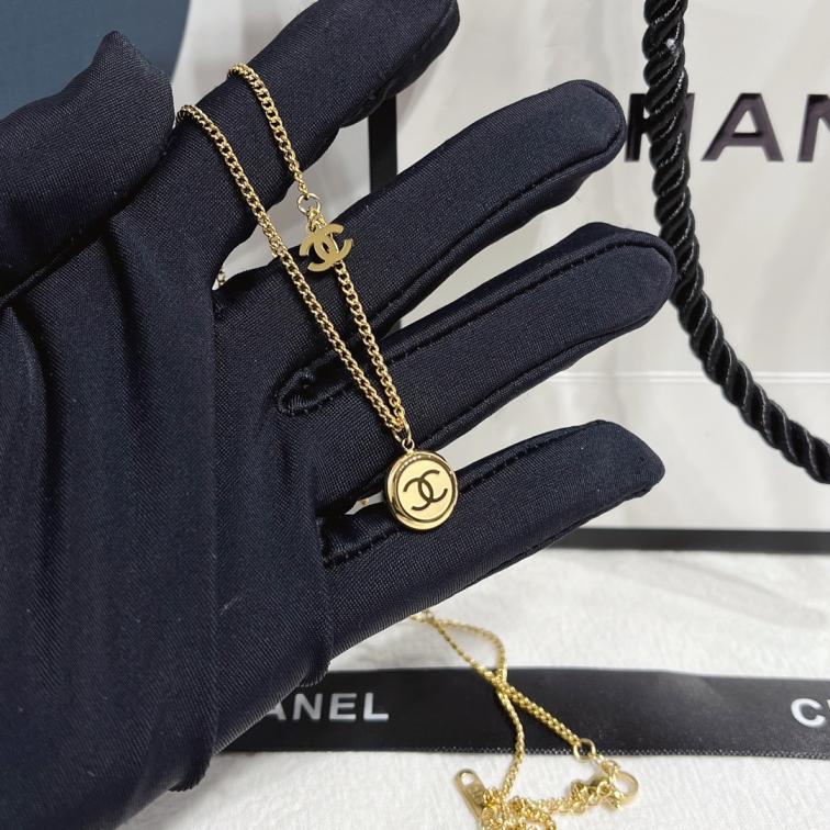 X430   Chanel necklace 108763