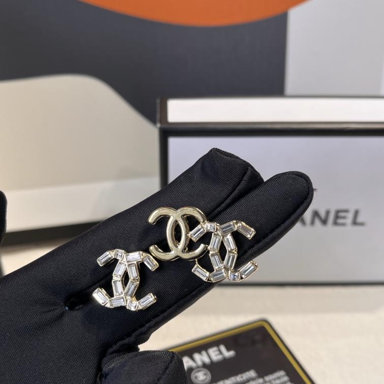 A708 Chanel earrings 108750