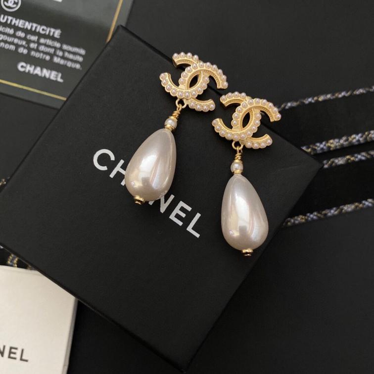 Chanel earrings 108846