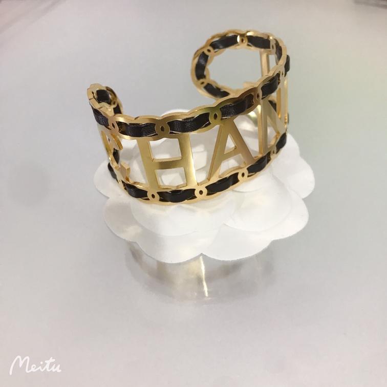 Chanel bracelet 108848