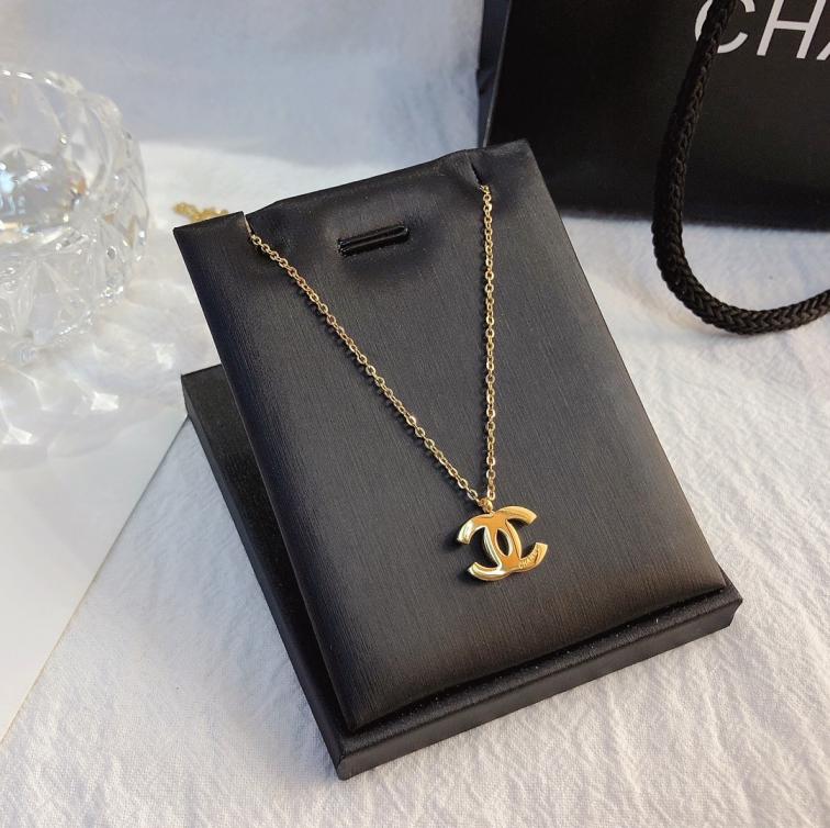 X244 Chanel necklace 108747
