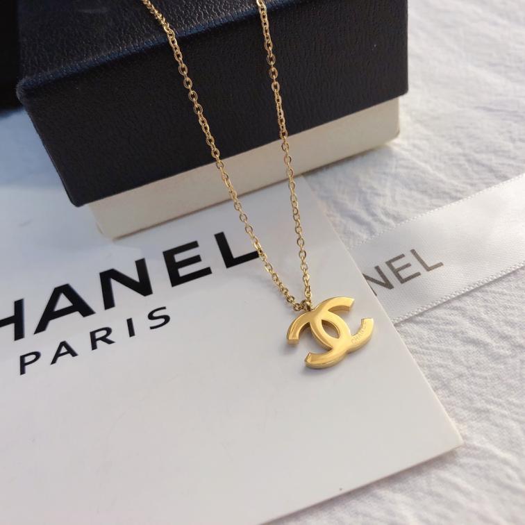 X244 Chanel necklace 108747