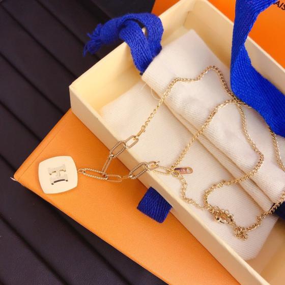 X435  H Hermes necklace 108744