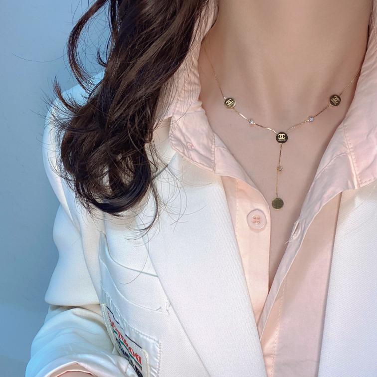 X439   Chanel necklace KEER
