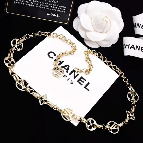LV necklace 108957