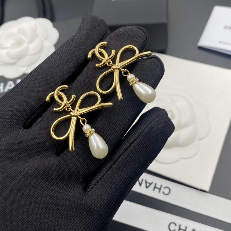 A825 Chanel earrings 108934