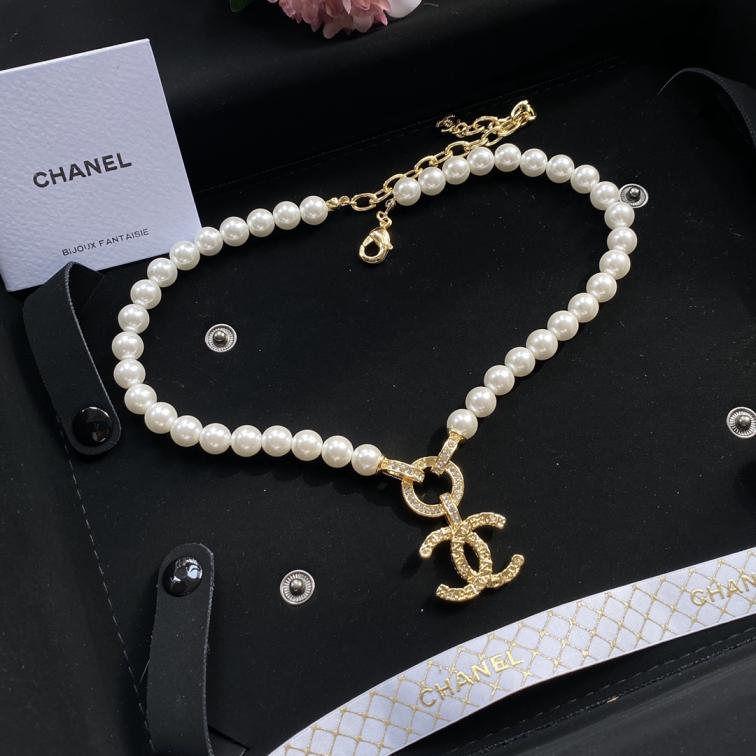 B311 Chanel necklace 108919
