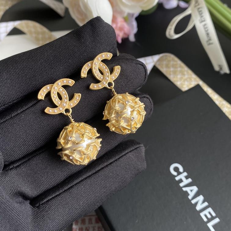 A539 Chanel earrings 109073