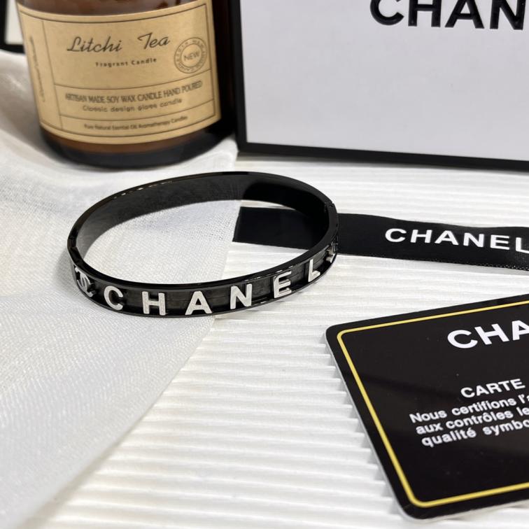 Chanel black bracelet 109262