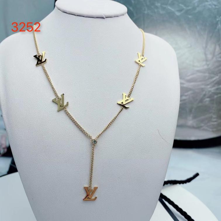 LV necklace 109239