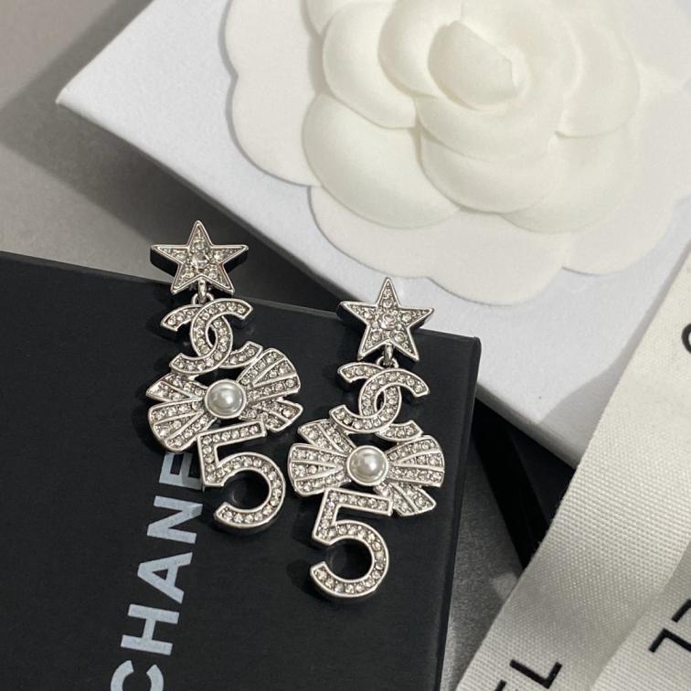 A427 Chanel earrings 109337