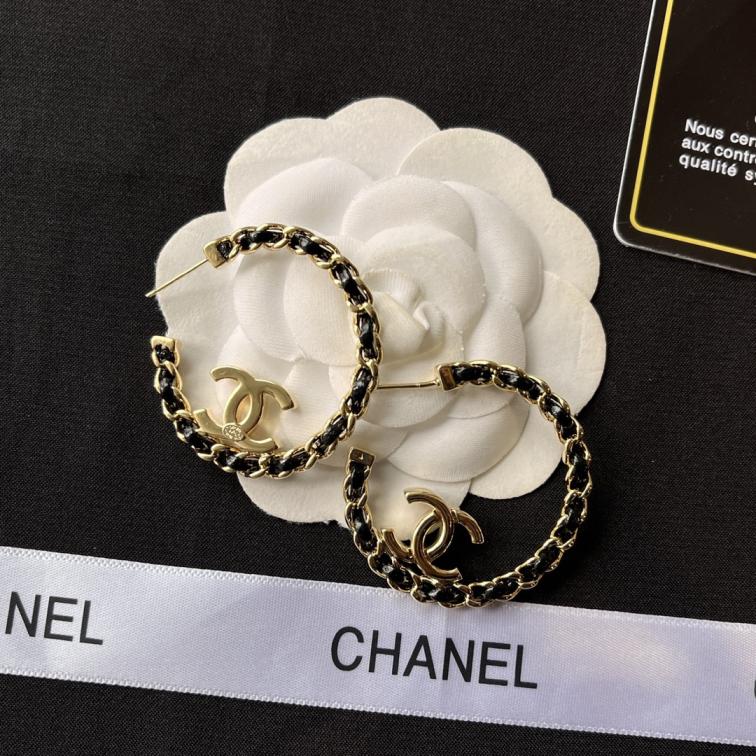 A754  Chanel earrings