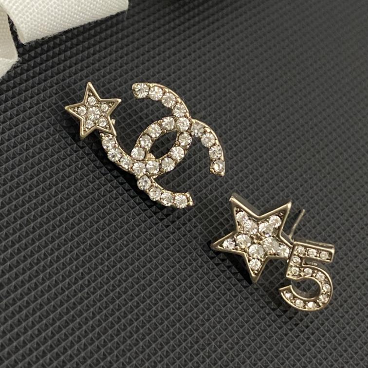 A1475 Chanel earrings