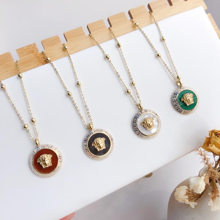 X060 Versace necklace 109592