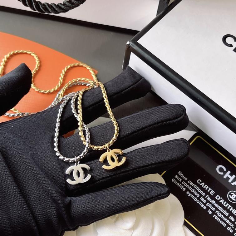 X462 Chanel necklace 109764