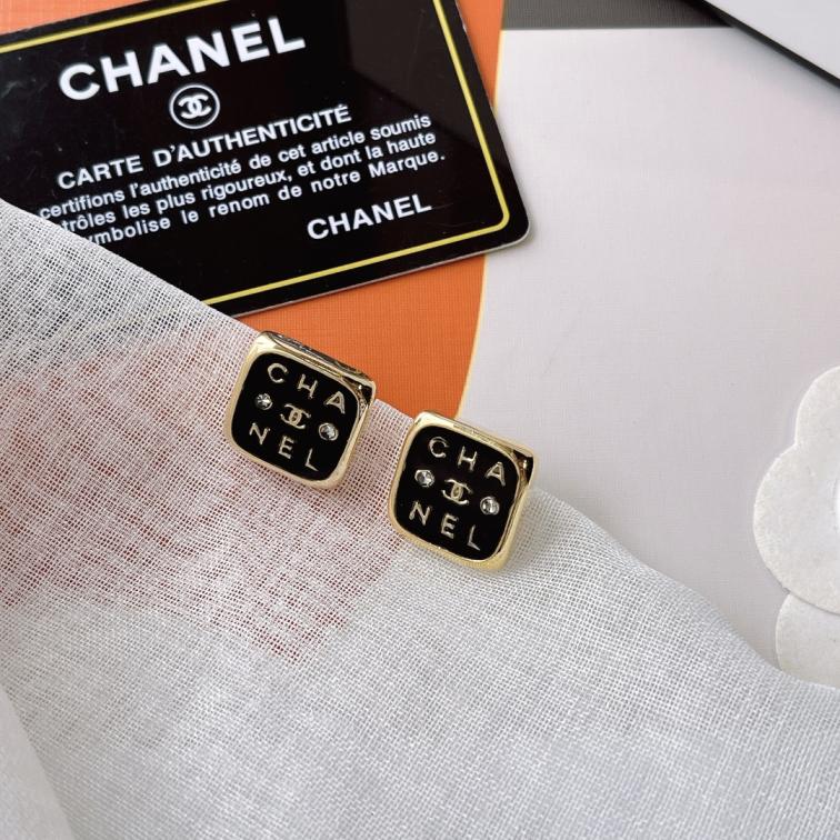 A783  Chanel earrings 109754