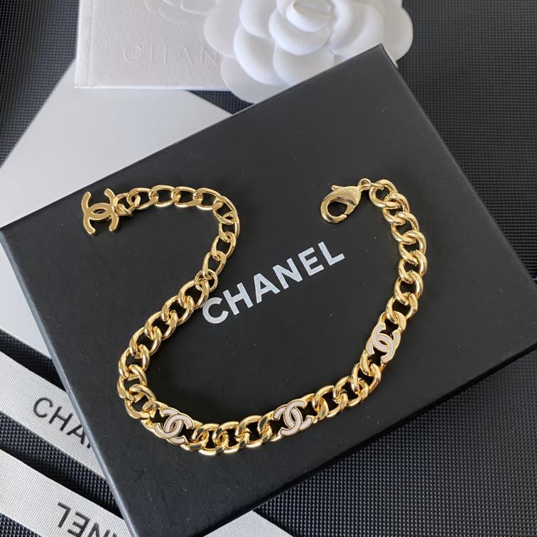 B308  Chanel bracelet