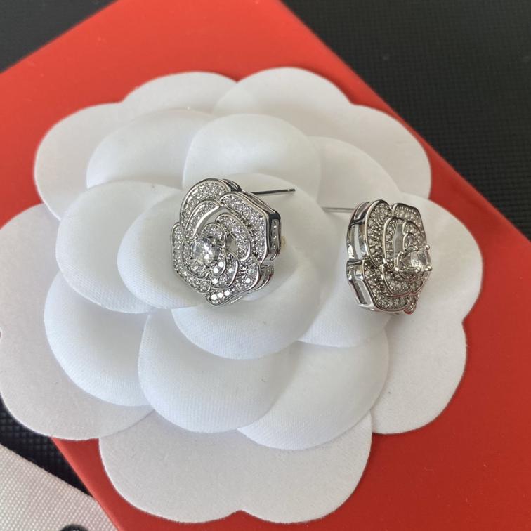 A761 Chanel earrings 109821