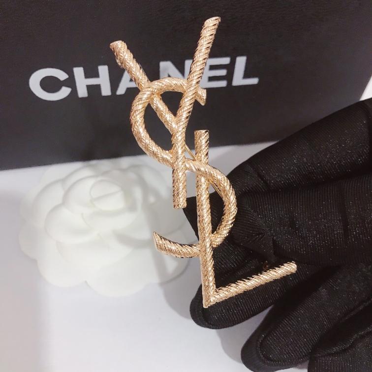 YSL Gold brooch 109962