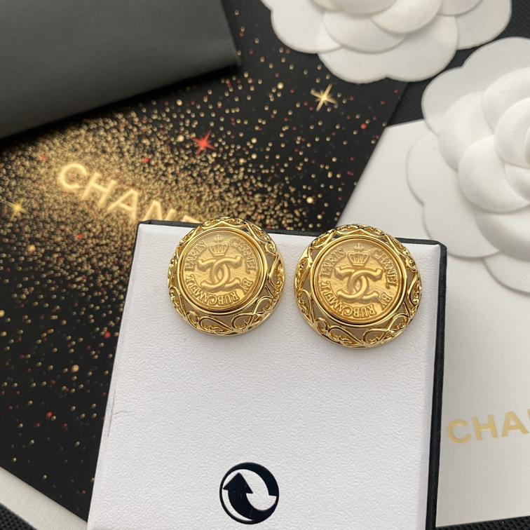 A976 Chanel earrings 109992