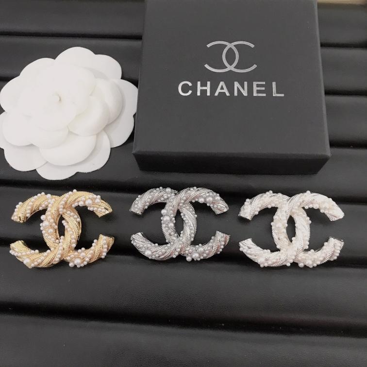 Chanel brooch cc 110271
