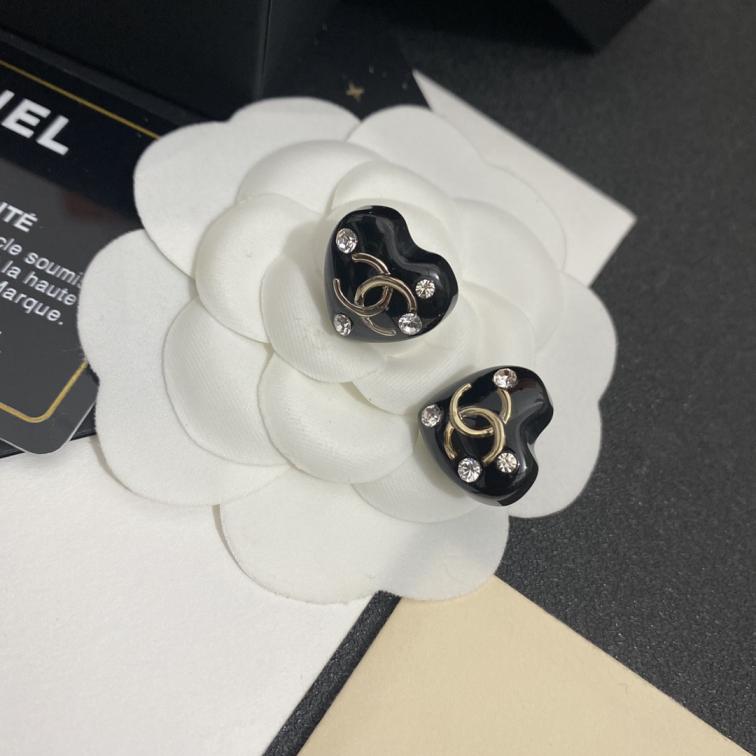 A1236   Chanel black heart earrings