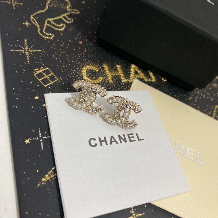 A1243 Chanel earrings