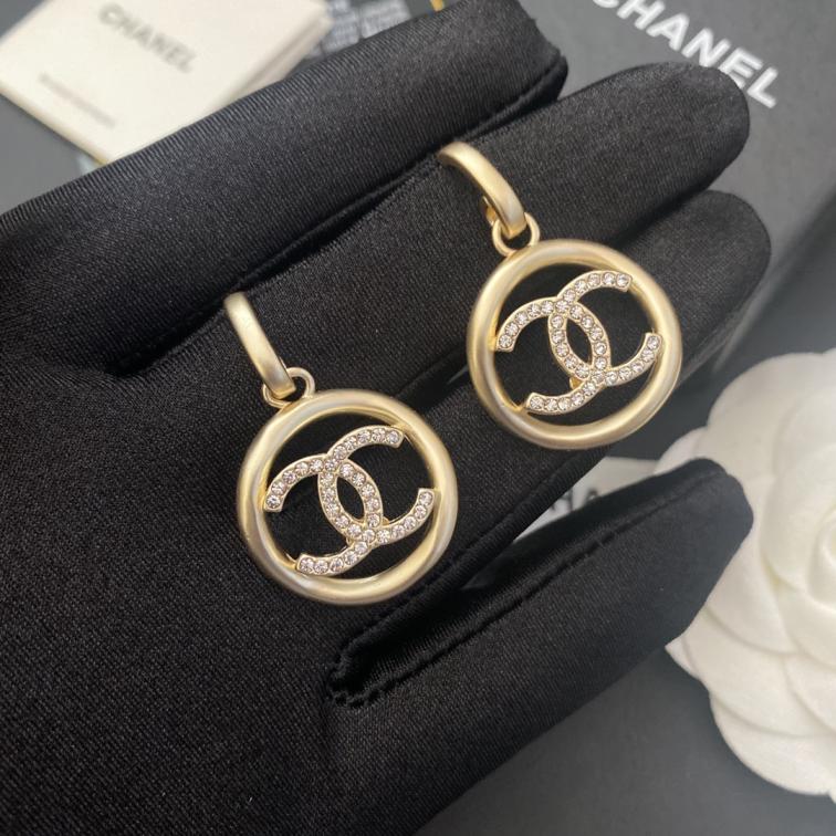 Chanel earrings 110651