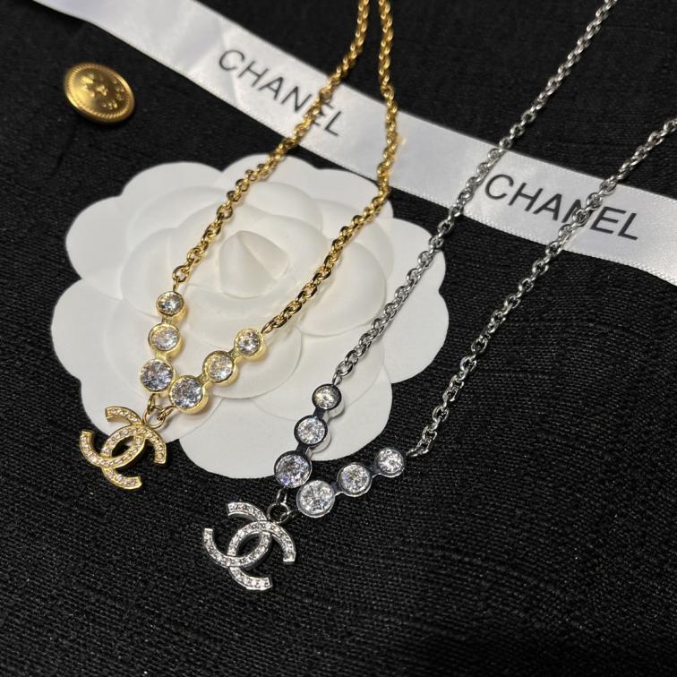 X485 Chanel necklace