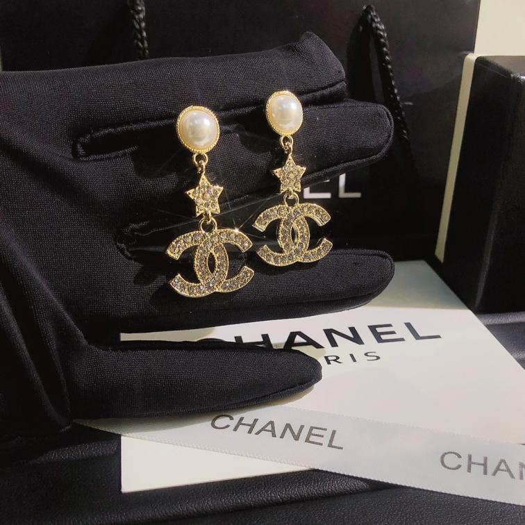 A496  Chanel earrings
