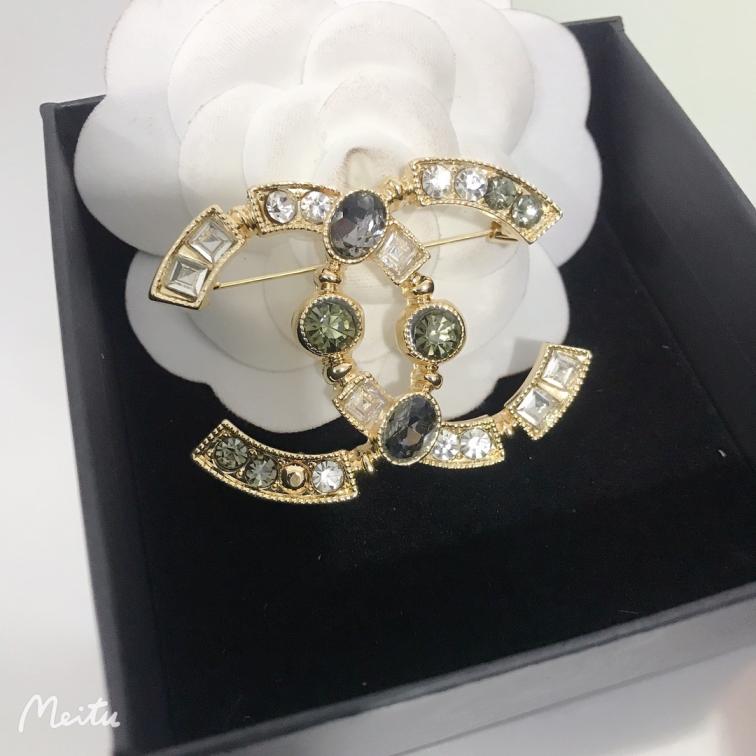 Chanel brooch 110767