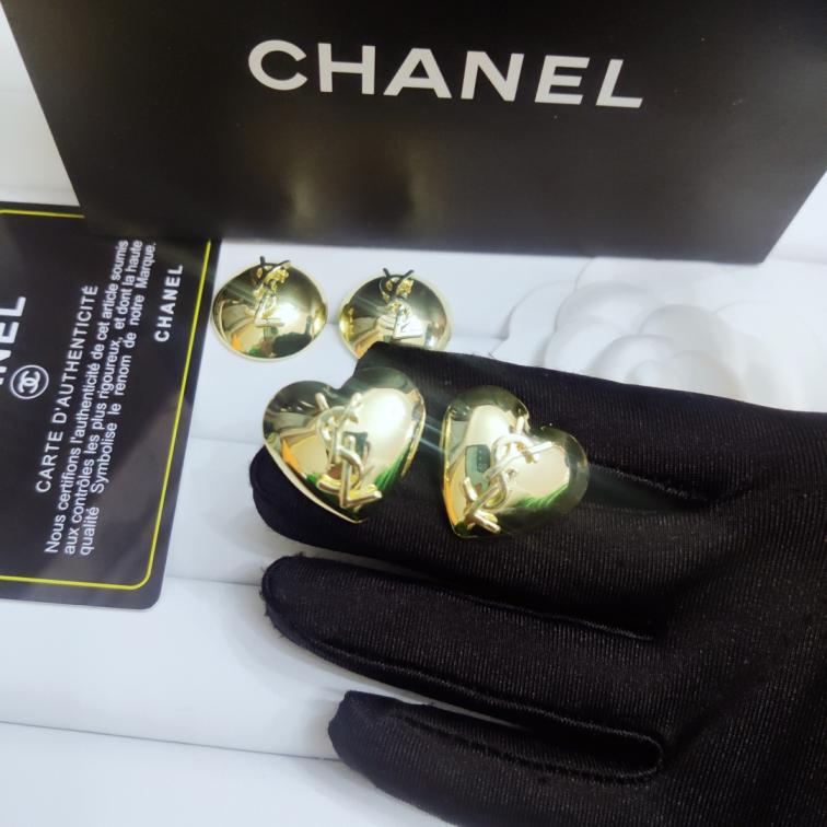 YSL Gold vintage earrings 110759
